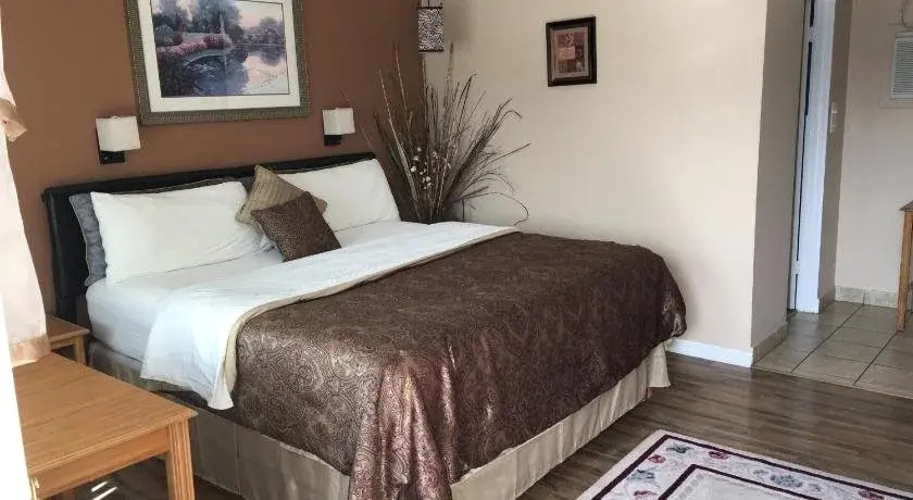 photo 1 of Columbine Motel