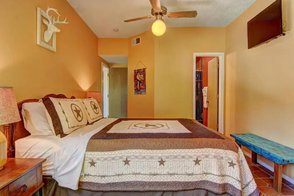photo 1 of Comal Corral IC 110
