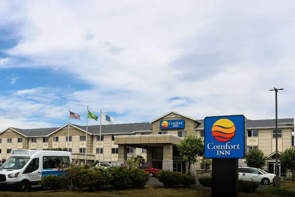 photo 1 of Comfort Inn Kent - Seattle