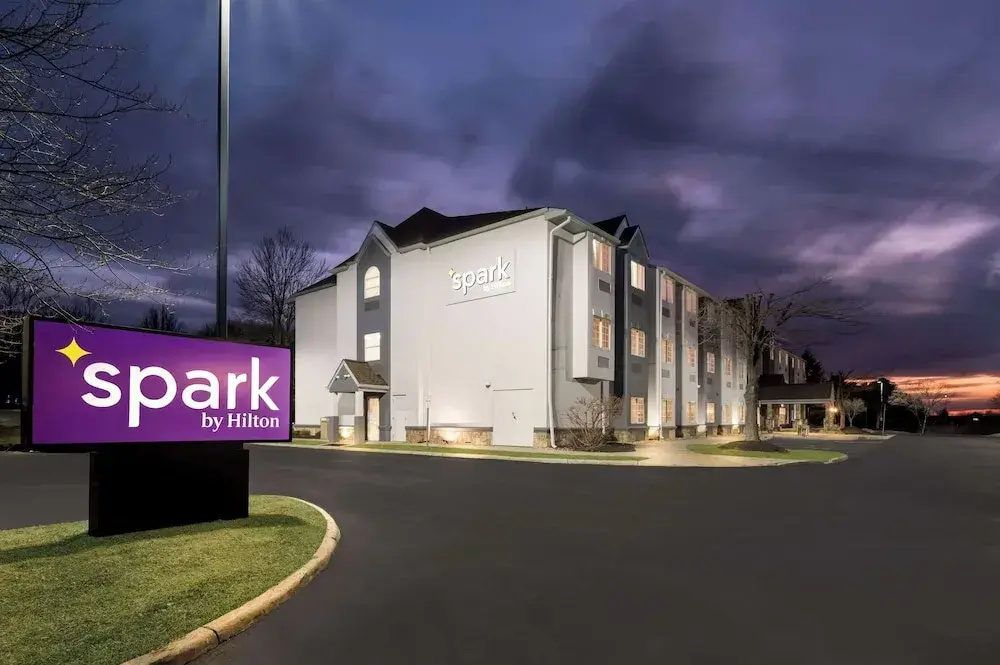 photo 1 of Spark By Hilton Sterling Dulles Airport