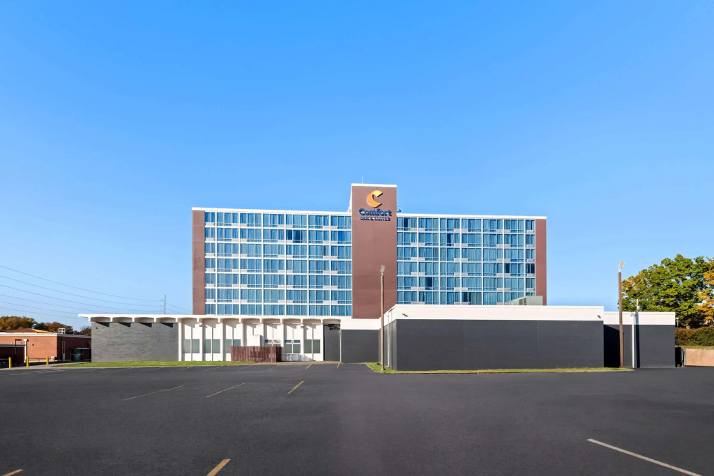 photo 1 of Comfort Inn & Suites Omaha Central