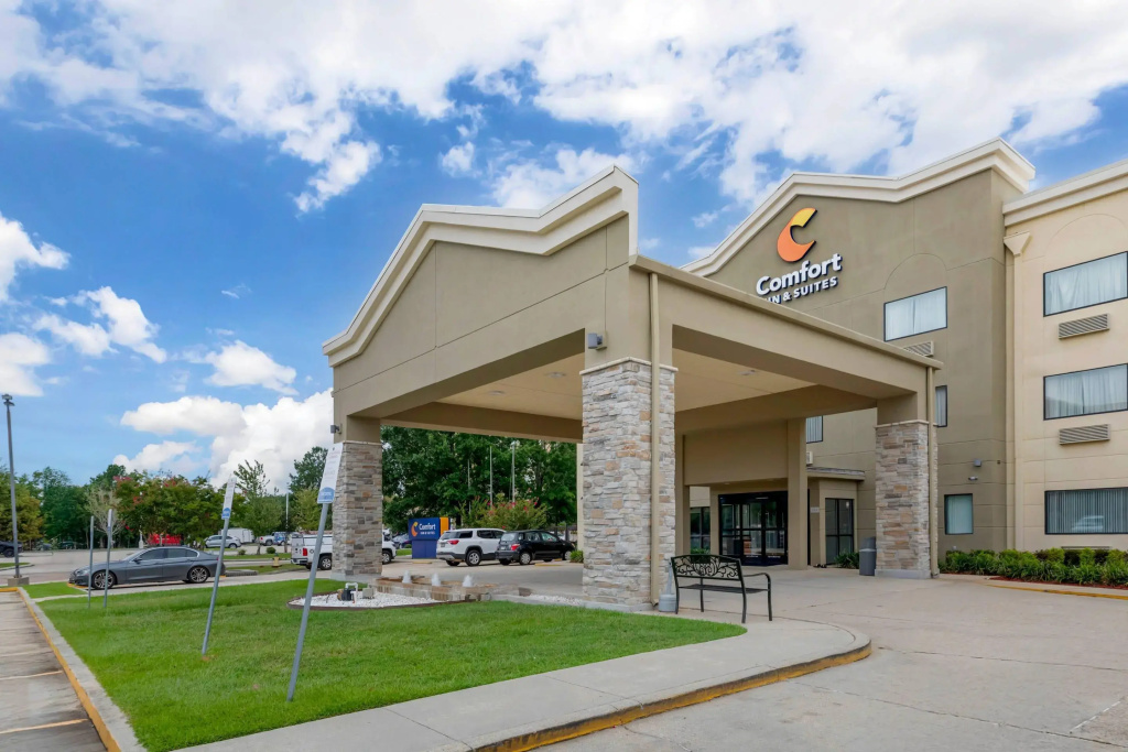 photo 1 of Comfort Inn & Suites Covington - Mandeville
