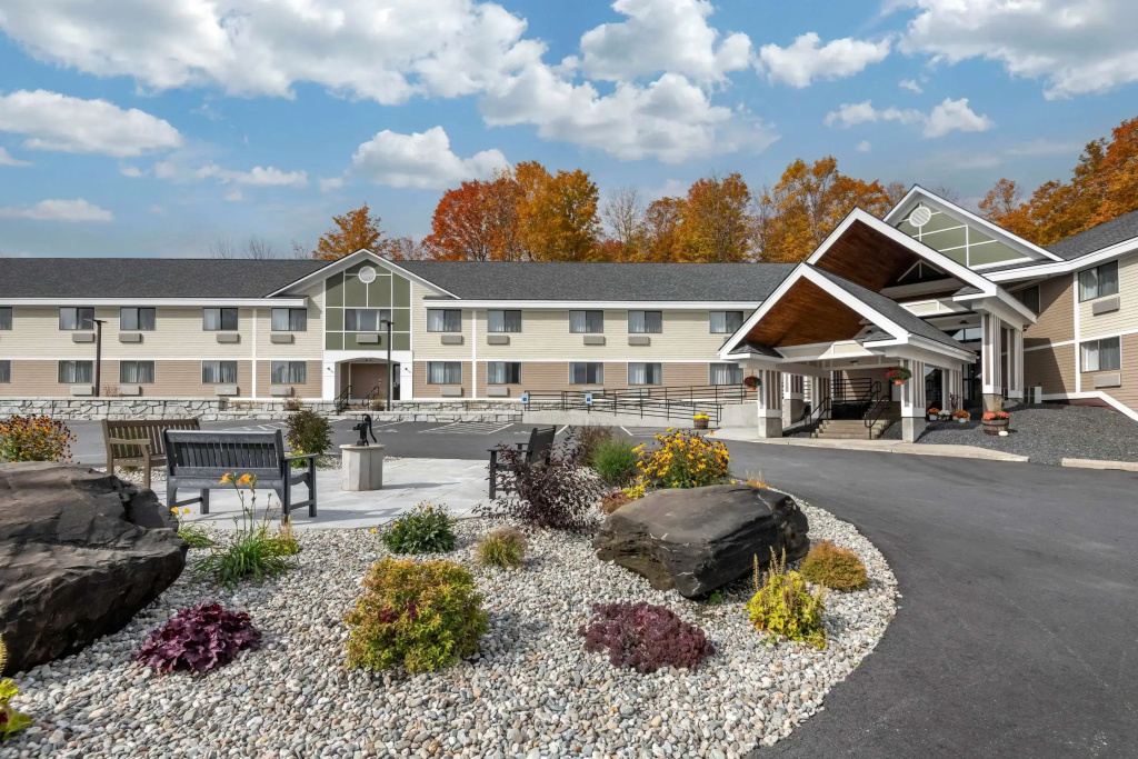 photo 1 of Comfort Inn & Suites Montpelier-Berlin