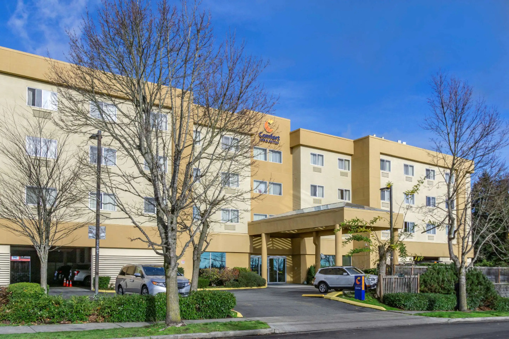 photo 1 of Comfort Inn & Suites Seattle North