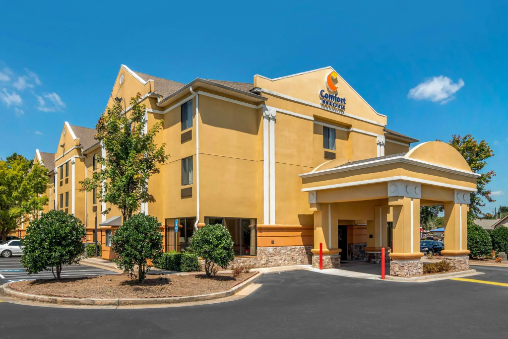 photo 1 of Comfort Inn & Suites Atlanta/Smyrna