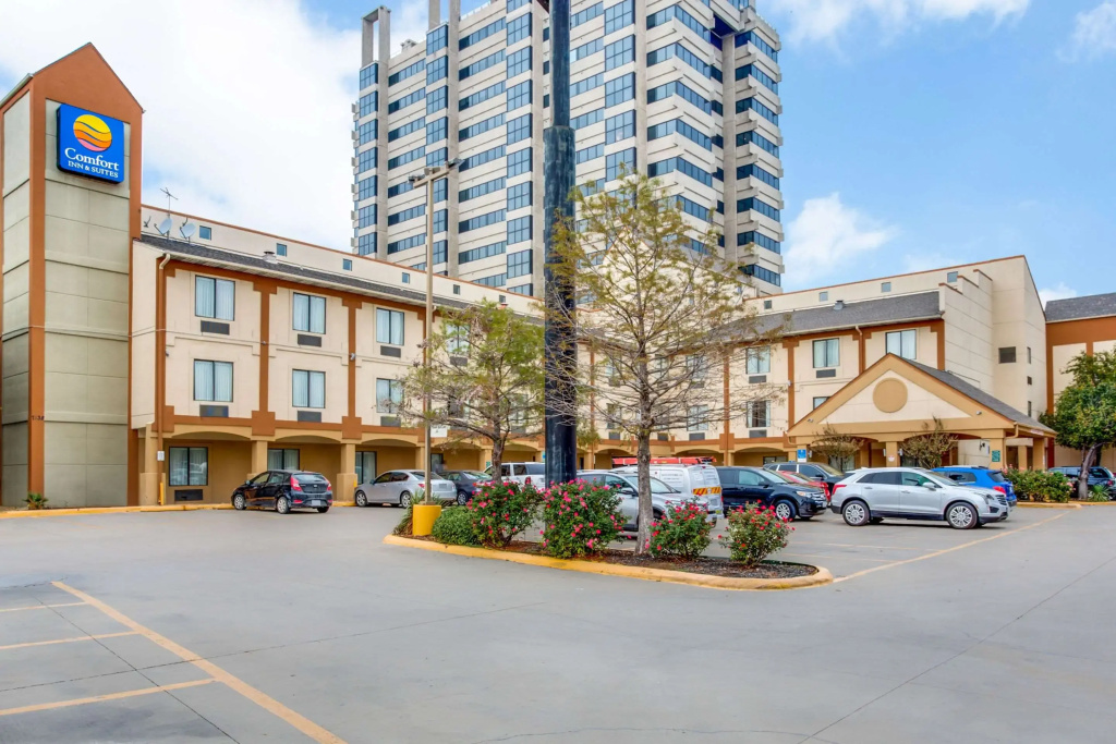 photo 1 of Comfort Inn & Suites Love Field - Dallas Market Center