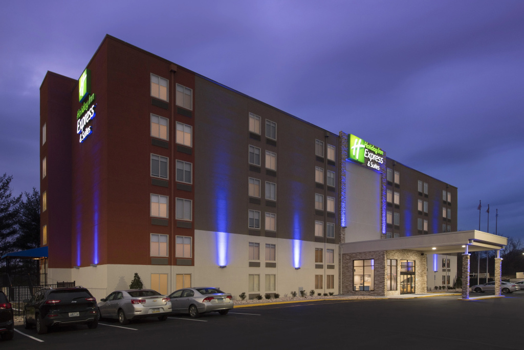photo 1 of Holiday Inn Express & Suites College Park-University Area by IHG