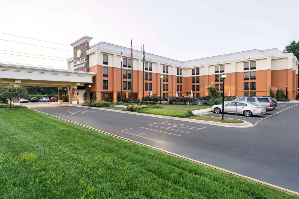photo 1 of Comfort Inn & Suites Newark - Wilmington