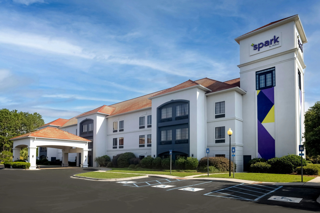 photo 1 of Spark by Hilton Savannah Airport