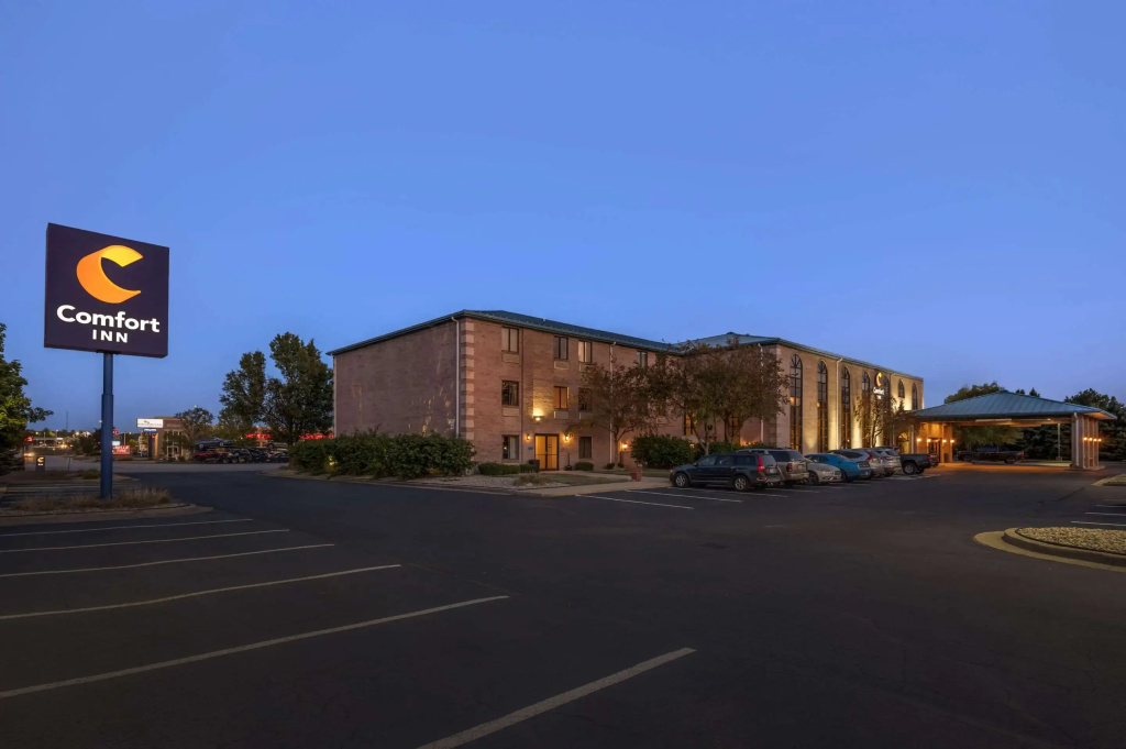 photo 1 of Comfort Inn Lafayette I-65