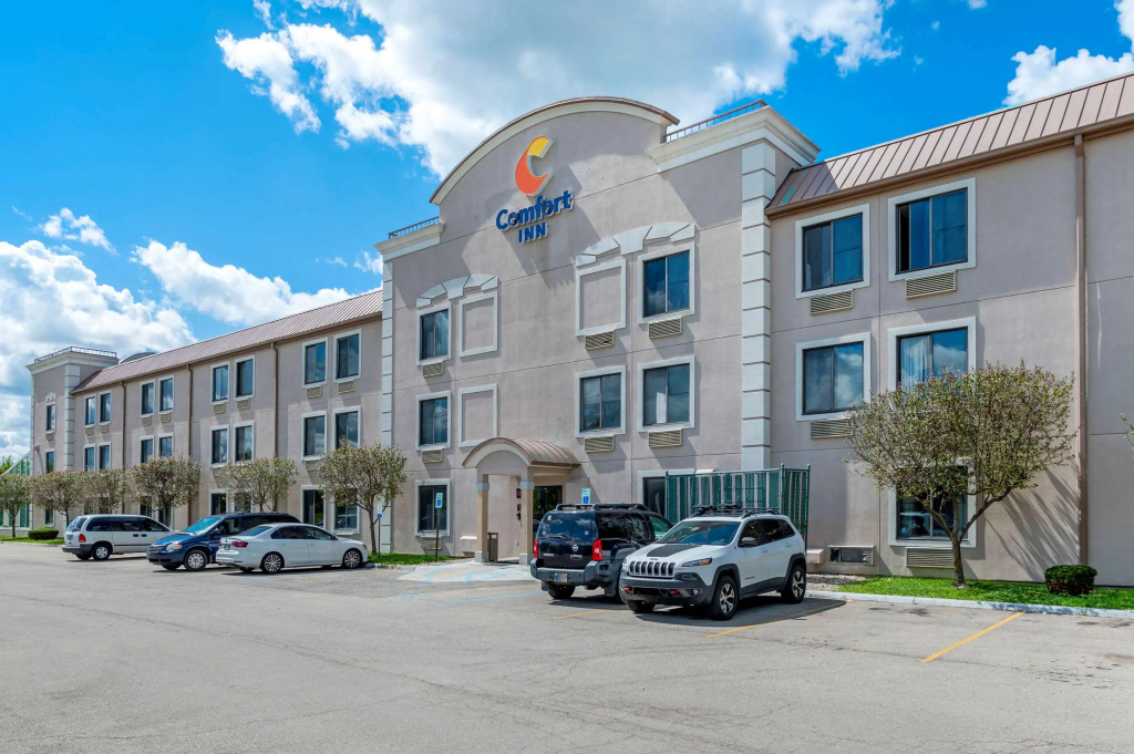 photo 1 of Comfort Inn Anderson South