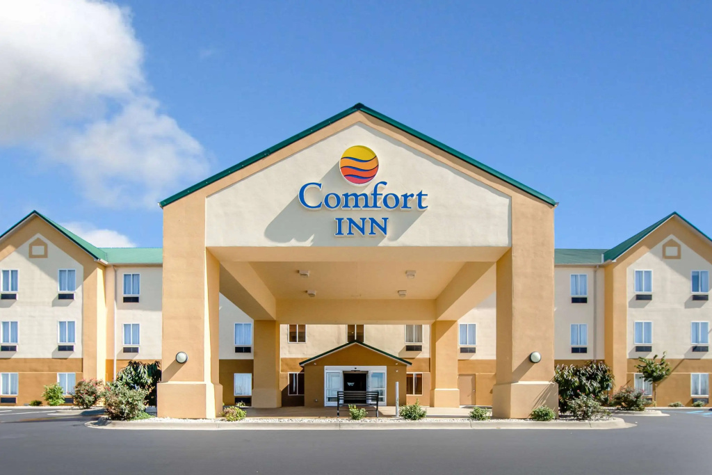 photo 1 of Comfort Inn Lexington South