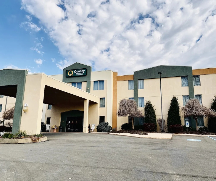 photo 1 of Comfort Inn Towanda PA