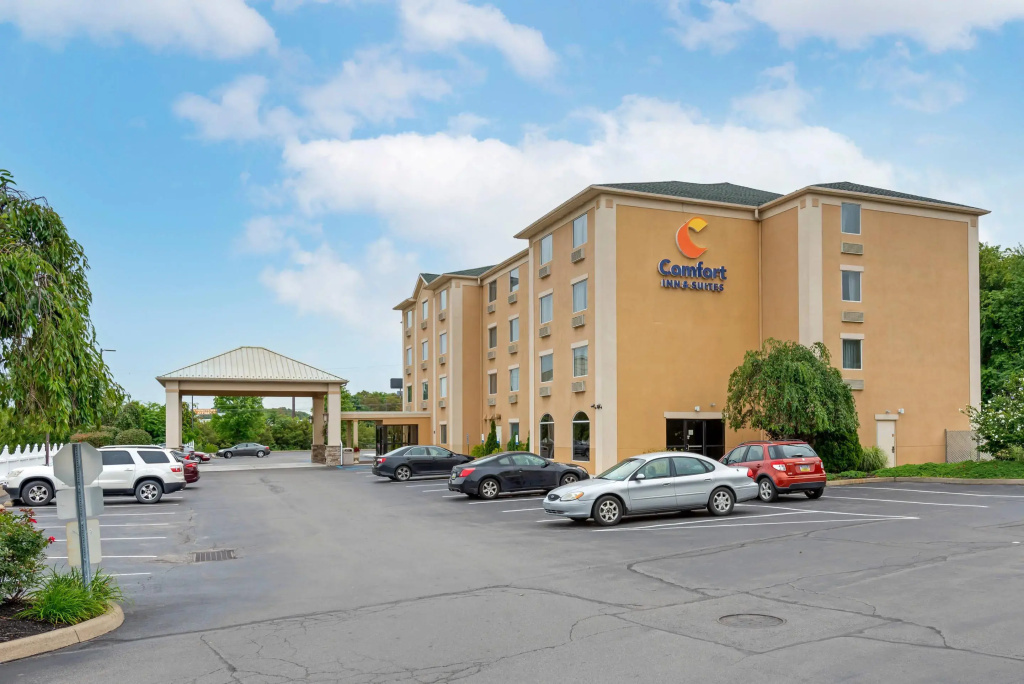 photo 1 of Comfort Inn & Suites Wilkes Barre - Arena
