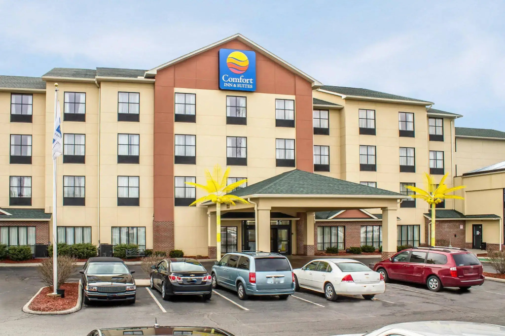 photo 1 of Comfort Inn And Suites Kent