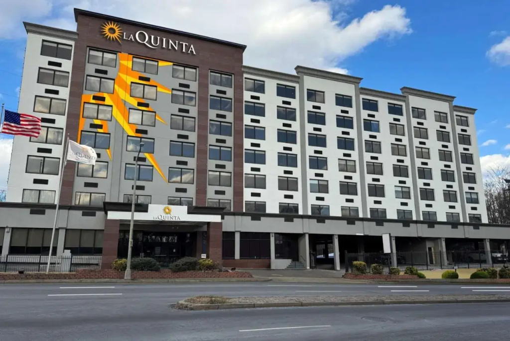 photo 1 of Comfort Inn And Suites Near New York Avenue