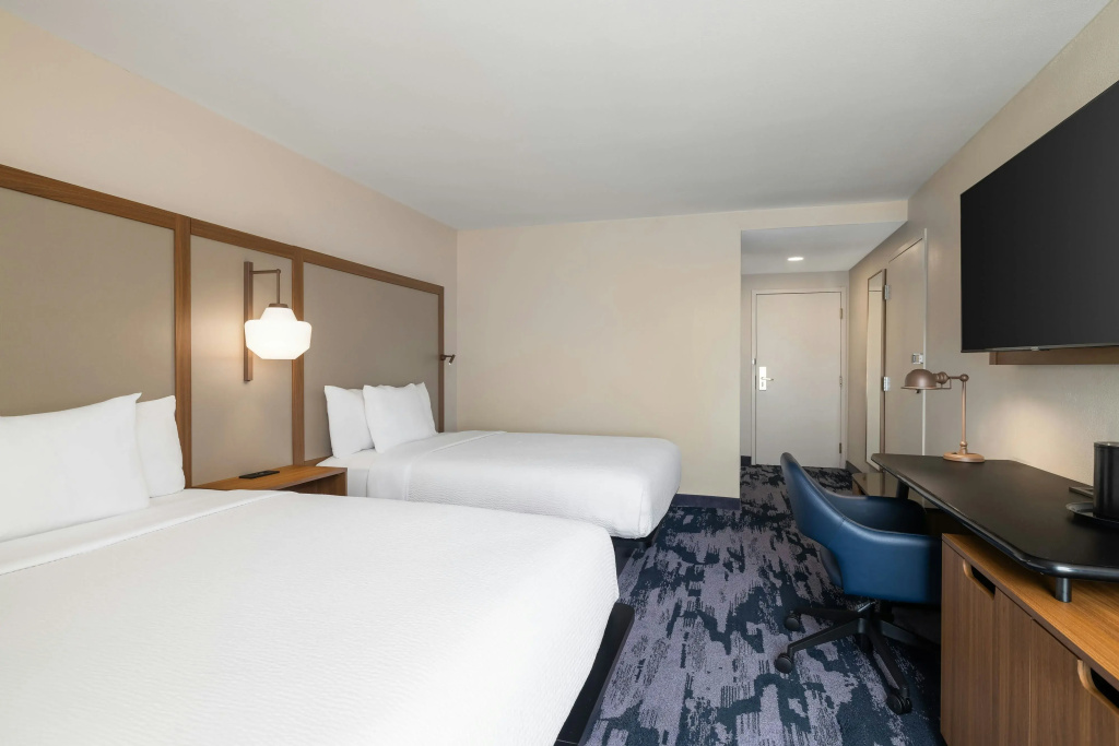 photo 1 of Fairfield by Marriott Inn & Suites Clinton