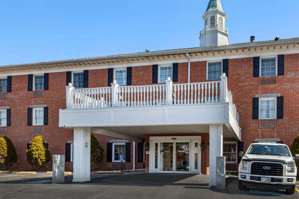 photo 1 of Comfort Inn Auburn - Worcester