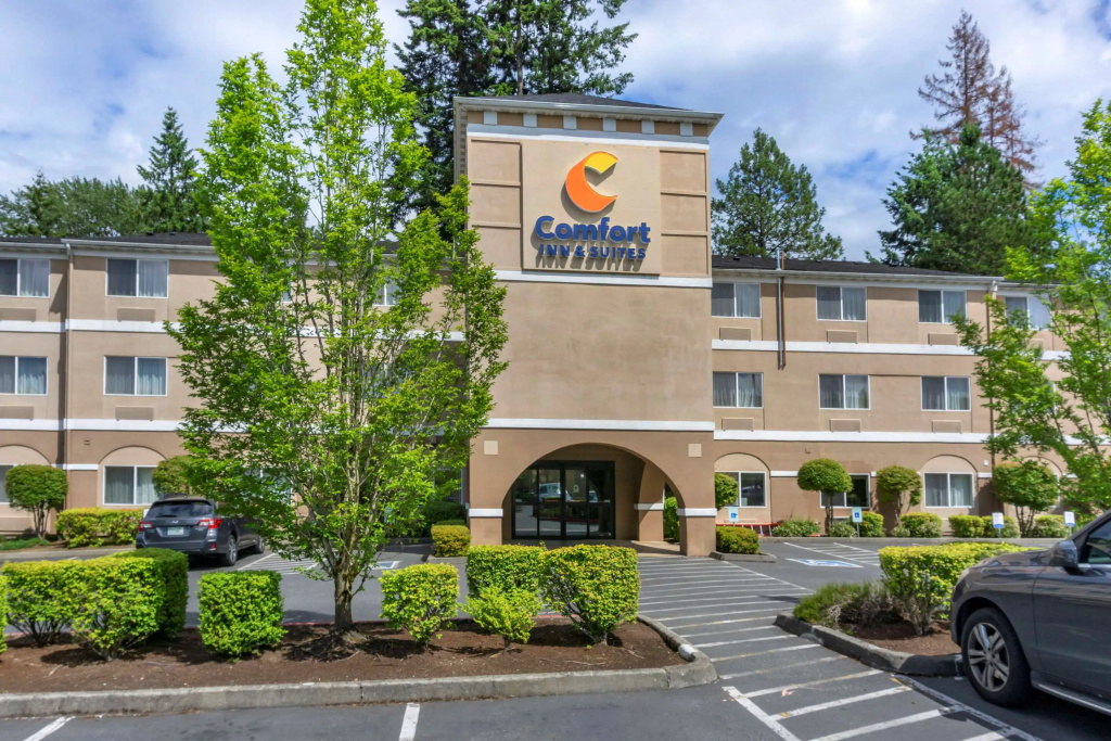 photo 1 of Comfort Inn & Suites Bothell - Seattle North