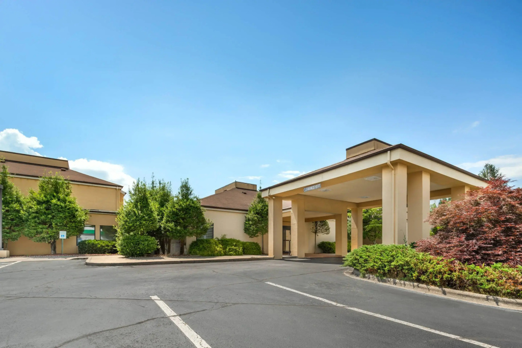 photo 1 of Quality Inn West of Asheville