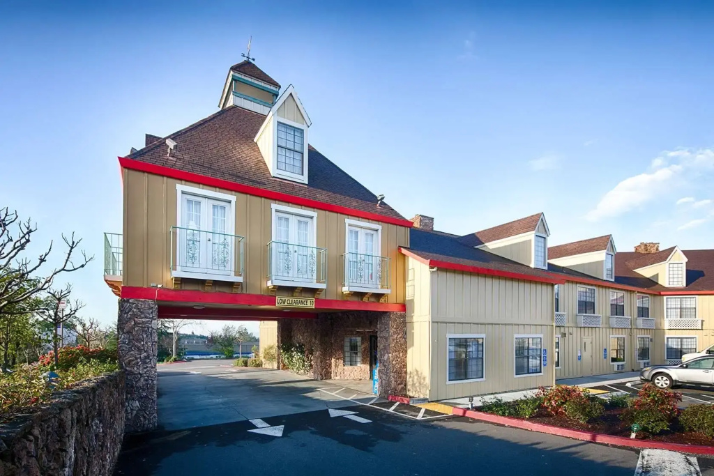 photo 1 of Red Lion Inn & Suites Auburn