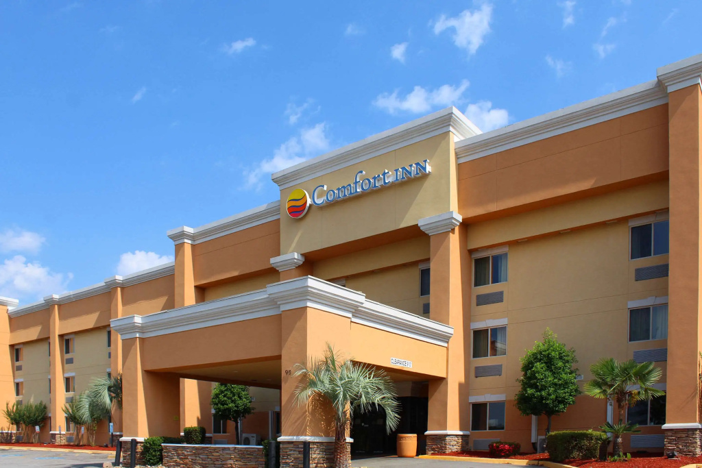 photo 1 of Comfort Inn Columbia West