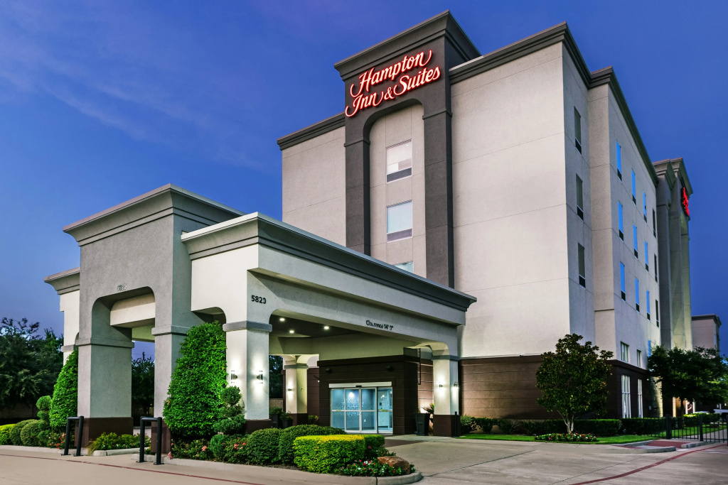 photo 1 of Hampton Inn & Suites Houston Heights I-10