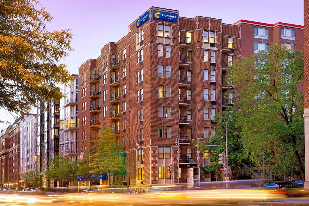 photo 1 of Comfort Inn Downtown DC/Convention Center