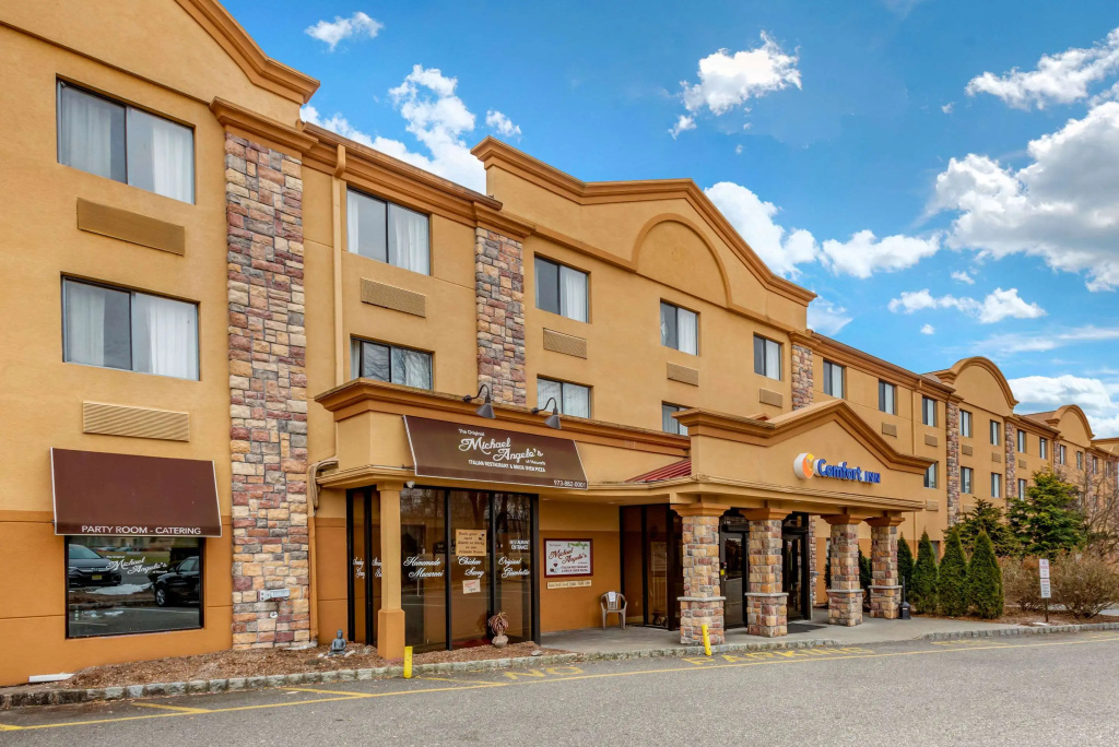photo 1 of Red Roof Inn Fairfield