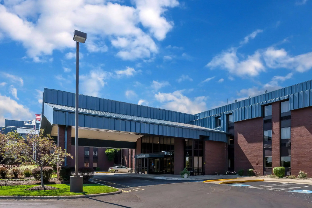 photo 1 of Comfort Inn Hall of Fame