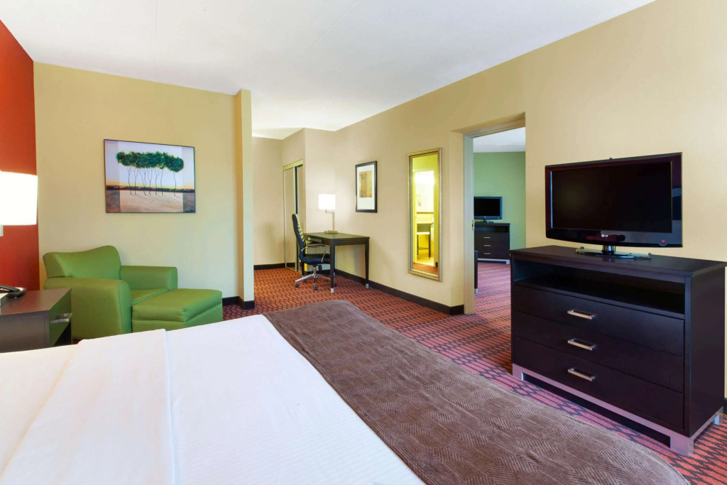 photo 1 of Baymont by Wyndham Harrisburg
