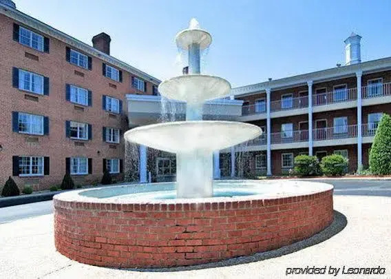 photo 1 of Comfort Inn Historic Area