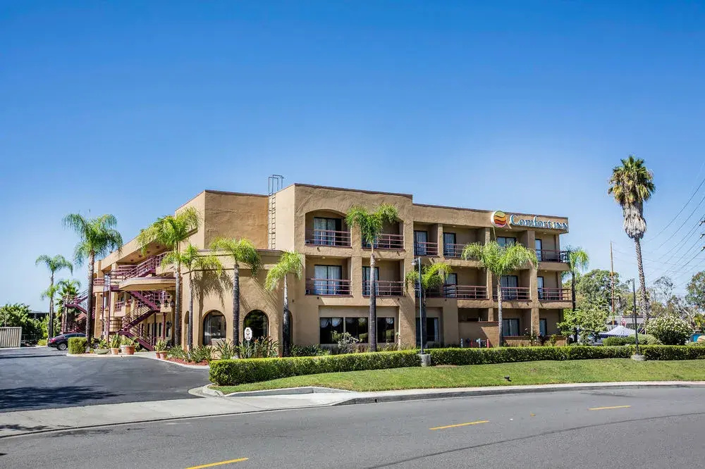 photo 1 of Comfort Inn Laguna Hills at Irvine Spectrum