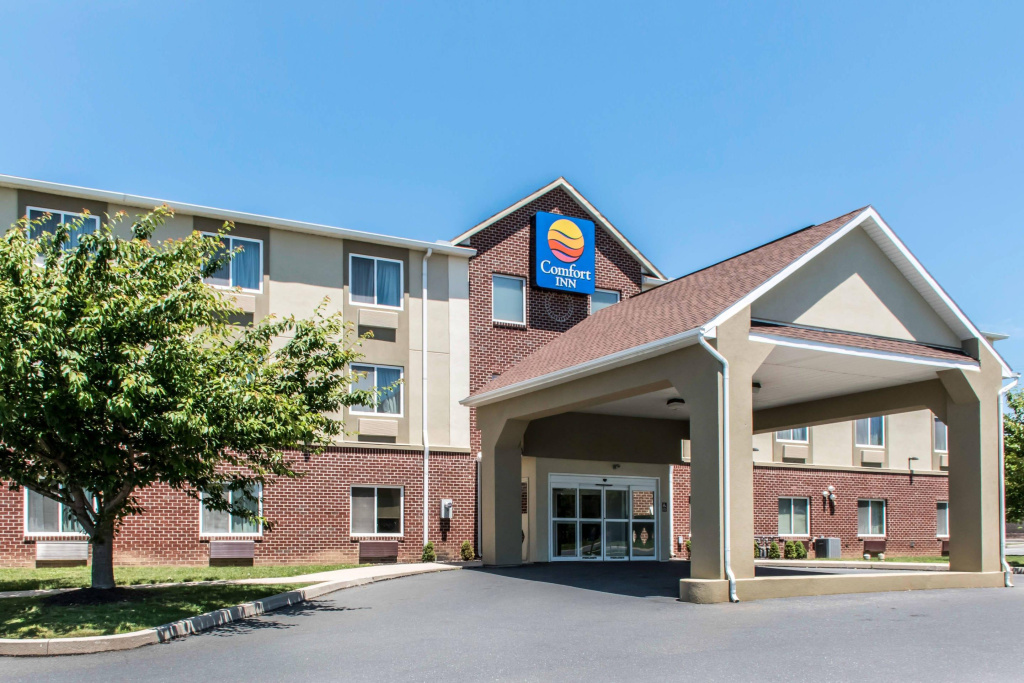 photo 1 of Comfort Inn Columbia Lancaster
