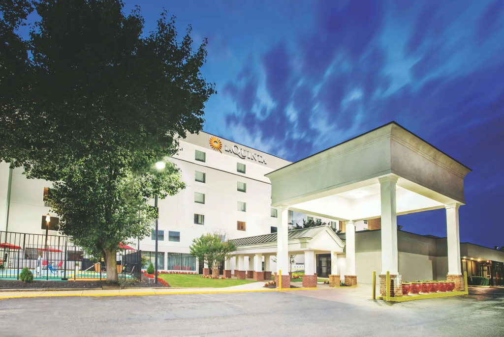 photo 1 of La Quinta Inn & Suites by Wyndham DC Metro Capital Beltway