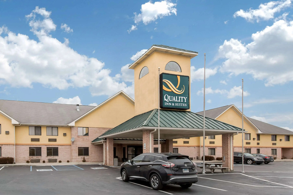 photo 1 of Quality Inn & Suites Lebanon I-65