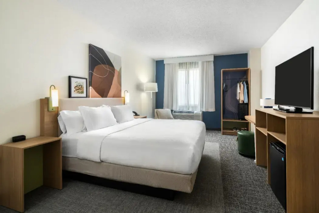 photo 1 of Spark by Hilton Lexington Hamburg