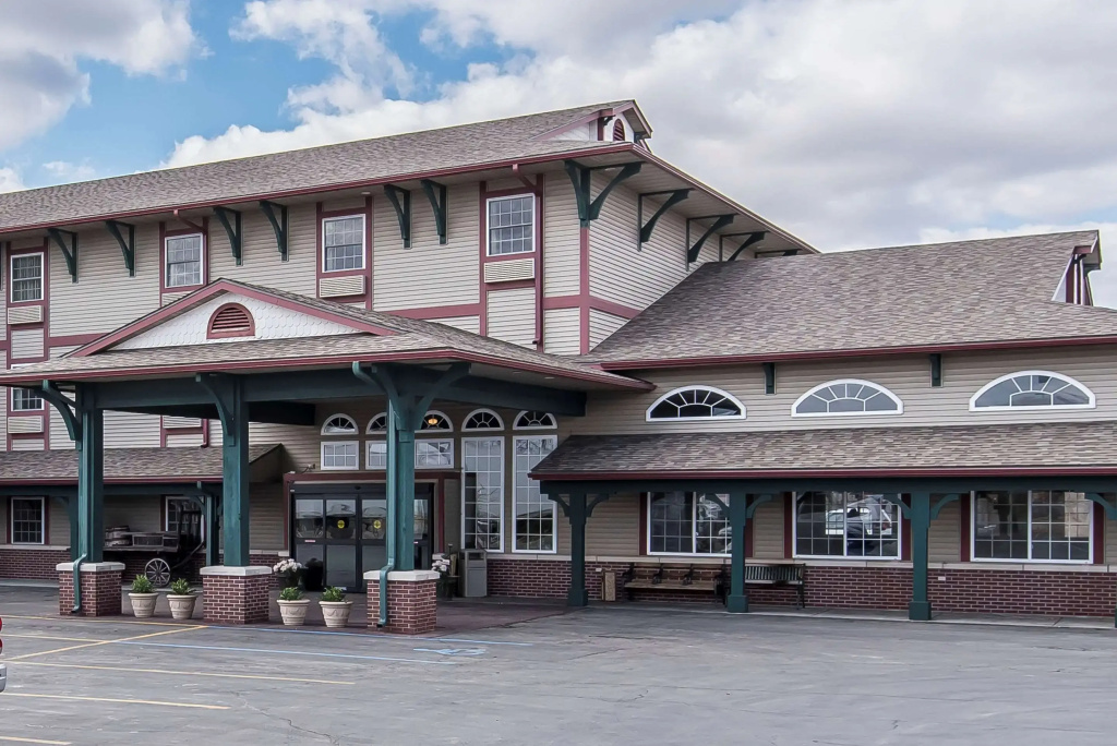 photo 1 of Comfort Inn Marshall Station