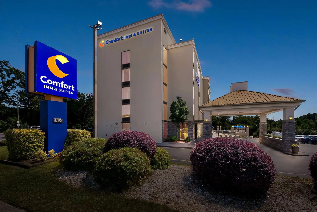 photo 1 of Comfort Inn & Suites Durham near Duke University