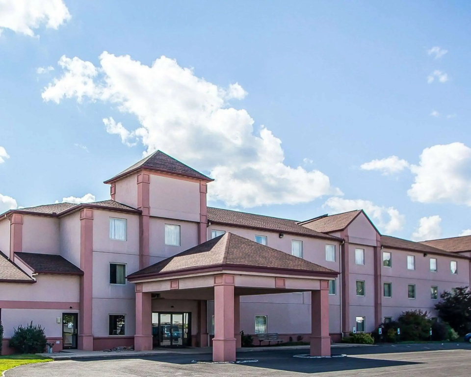 photo 1 of Quality Inn Midway