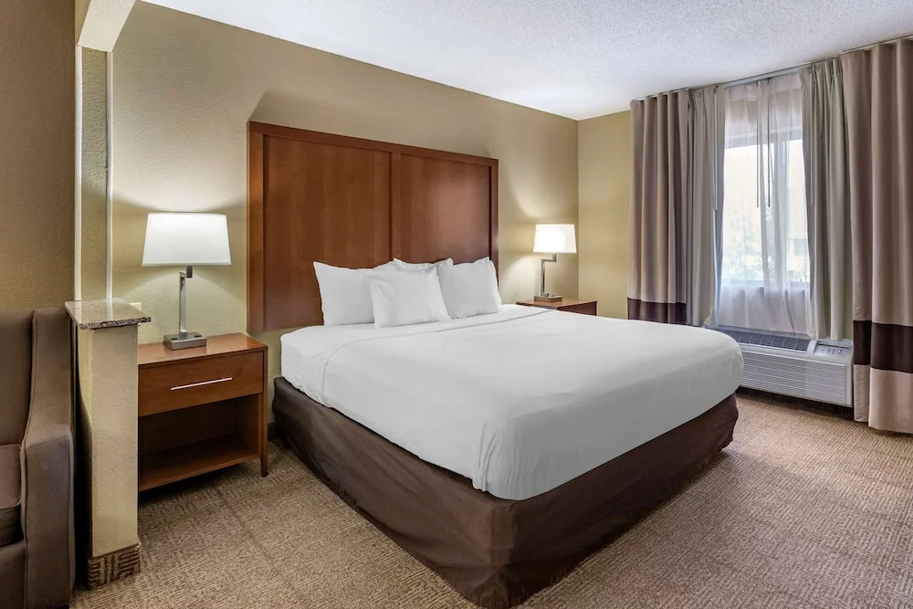 photo 1 of Comfort Inn Moline - Quad Cities
