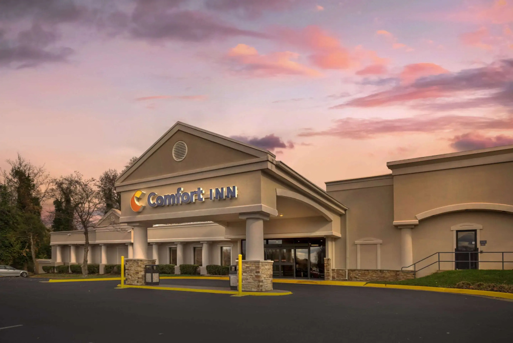photo 1 of Comfort Inn Monticello