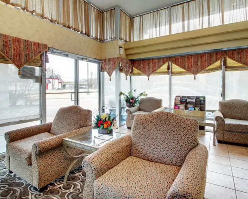 photo 1 of Comfort Inn Natchez