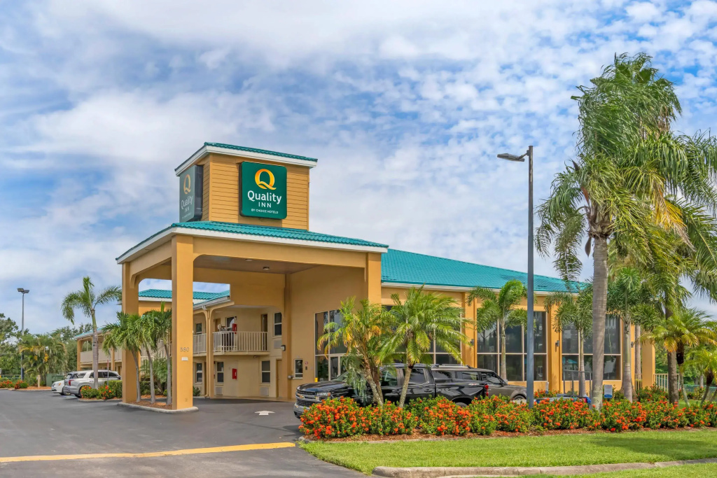 photo 1 of Quality Inn Bradenton North I-75