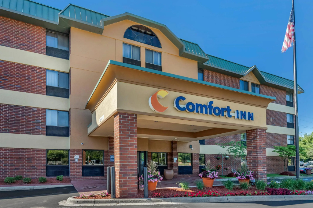 photo 1 of Comfort Inn Near Greenfield Village
