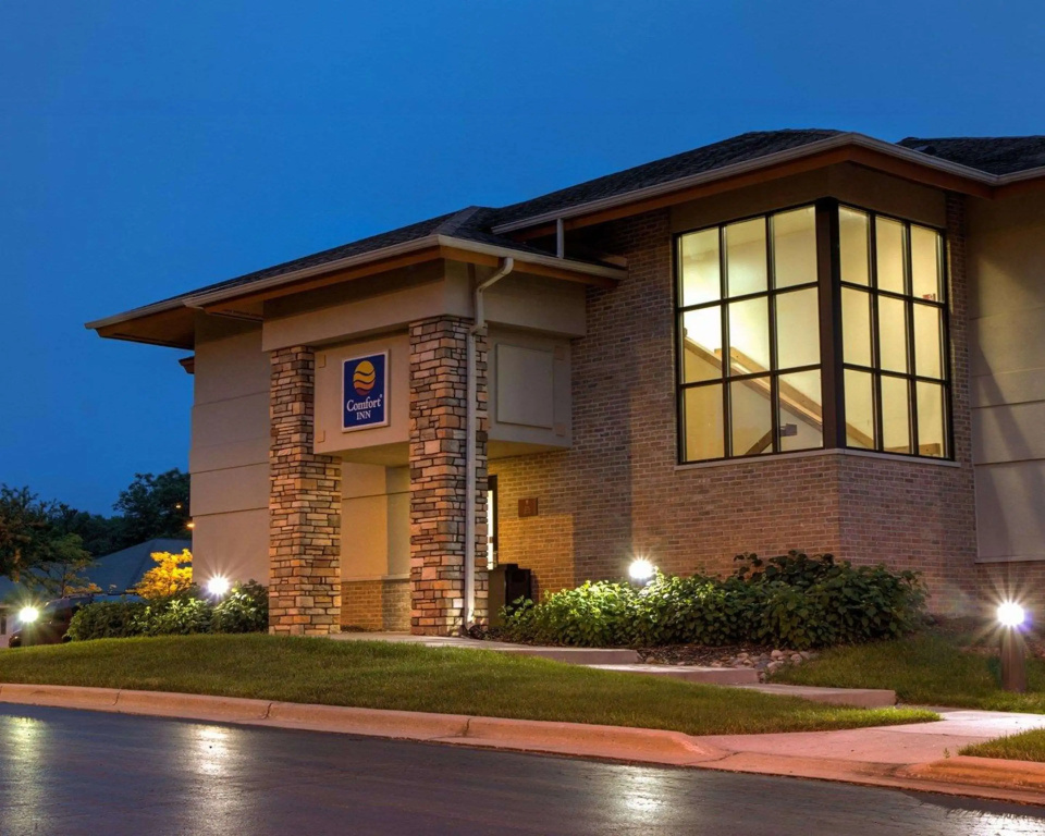 photo 1 of Comfort Inn Okemos - East Lansing