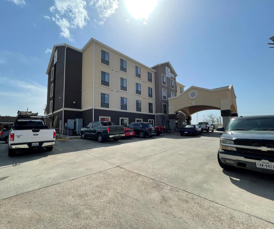 photo 1 of Comfort Inn Orange I-10