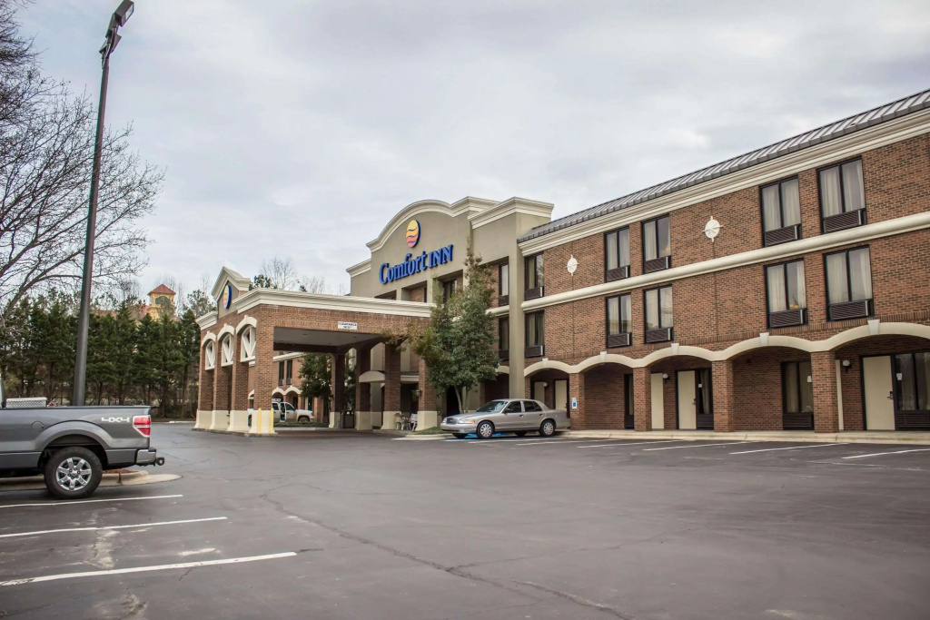 photo 1 of Clarion Pointe Durham Research Triangle Park