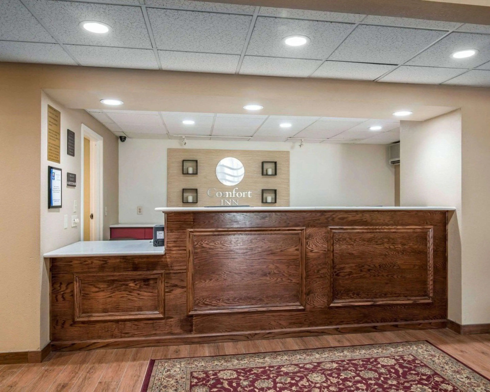 photo 1 of Comfort Inn Saugerties