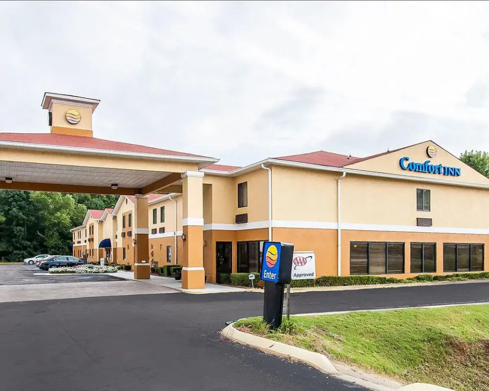 photo 1 of Comfort Inn Edmund Pettus Bridge area